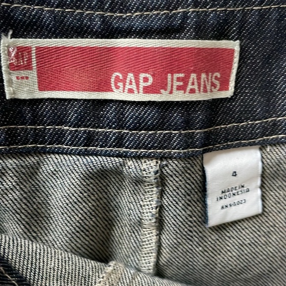 Gap dark wash side button 💯 cotton denim skirt size 4 - Picture 8 of 9